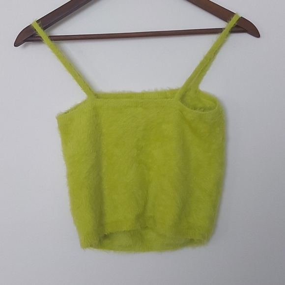 NWOT Alice + Olivia Luetta Fuzzy Square Neck Tank Size Medium - Picture 3 of 6